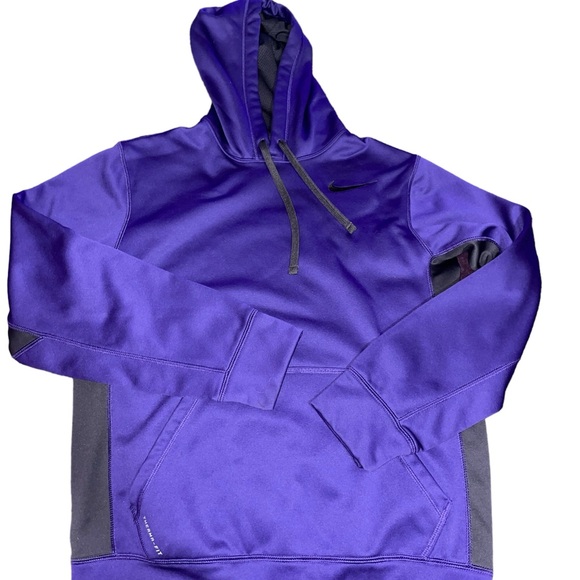 Nike Sweaters - Nike Therma-Fit hoody Purple Size S with pockets